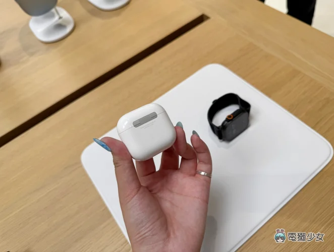 AirPods 4 降噪版实戴体验心得老实说！加映：全新配色的 Max  第6张