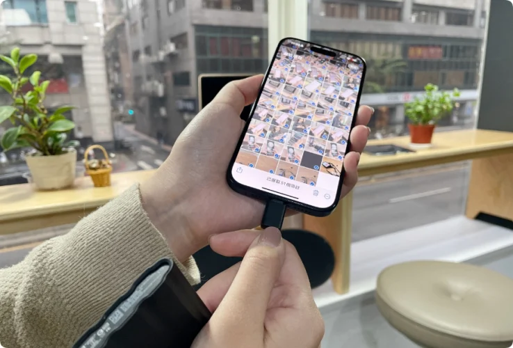 要怎么把 iPhone 15 的影片和照片传到硬盘中？准备好硬盘、手机、传输线，五步骤快速搞定  第4张