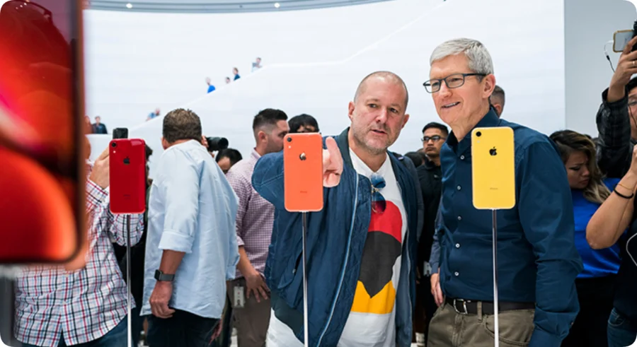 Jony Ive 证实已与 OpenAI 合作打造硬件，创造比 iPhone 更融入社会的 AI 设备  第1张